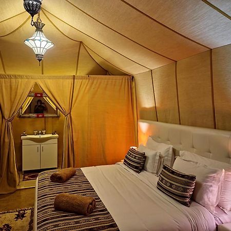 Fox Luxury Desert Camp 梅尔祖卡 外观 照片
